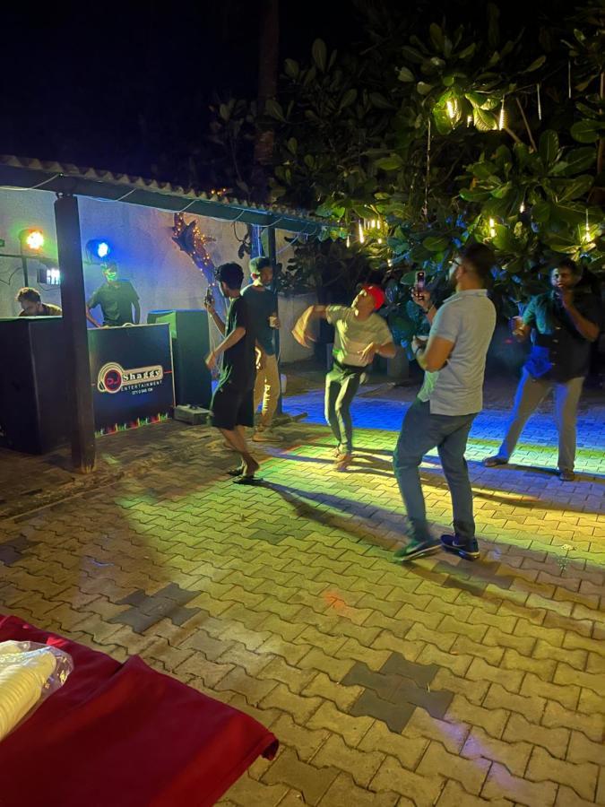 Oyo 459 Barasti Beach Resort كالوتارا المظهر الخارجي الصورة