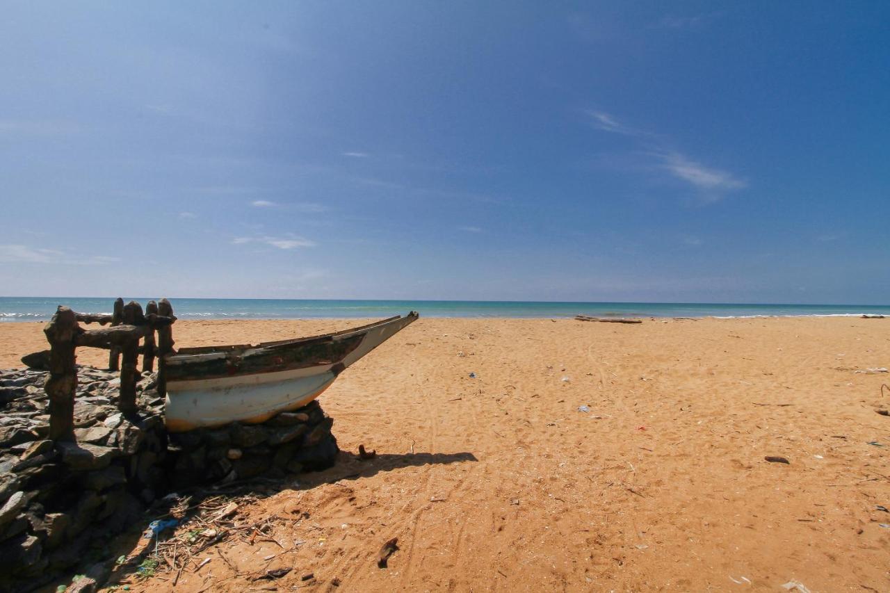 Oyo 459 Barasti Beach Resort كالوتارا المظهر الخارجي الصورة